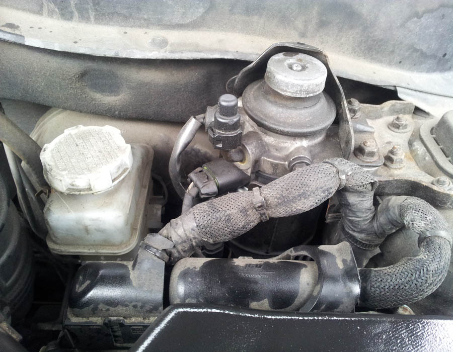 Kia Rio LX CRDI fuel-filter-housing-primer